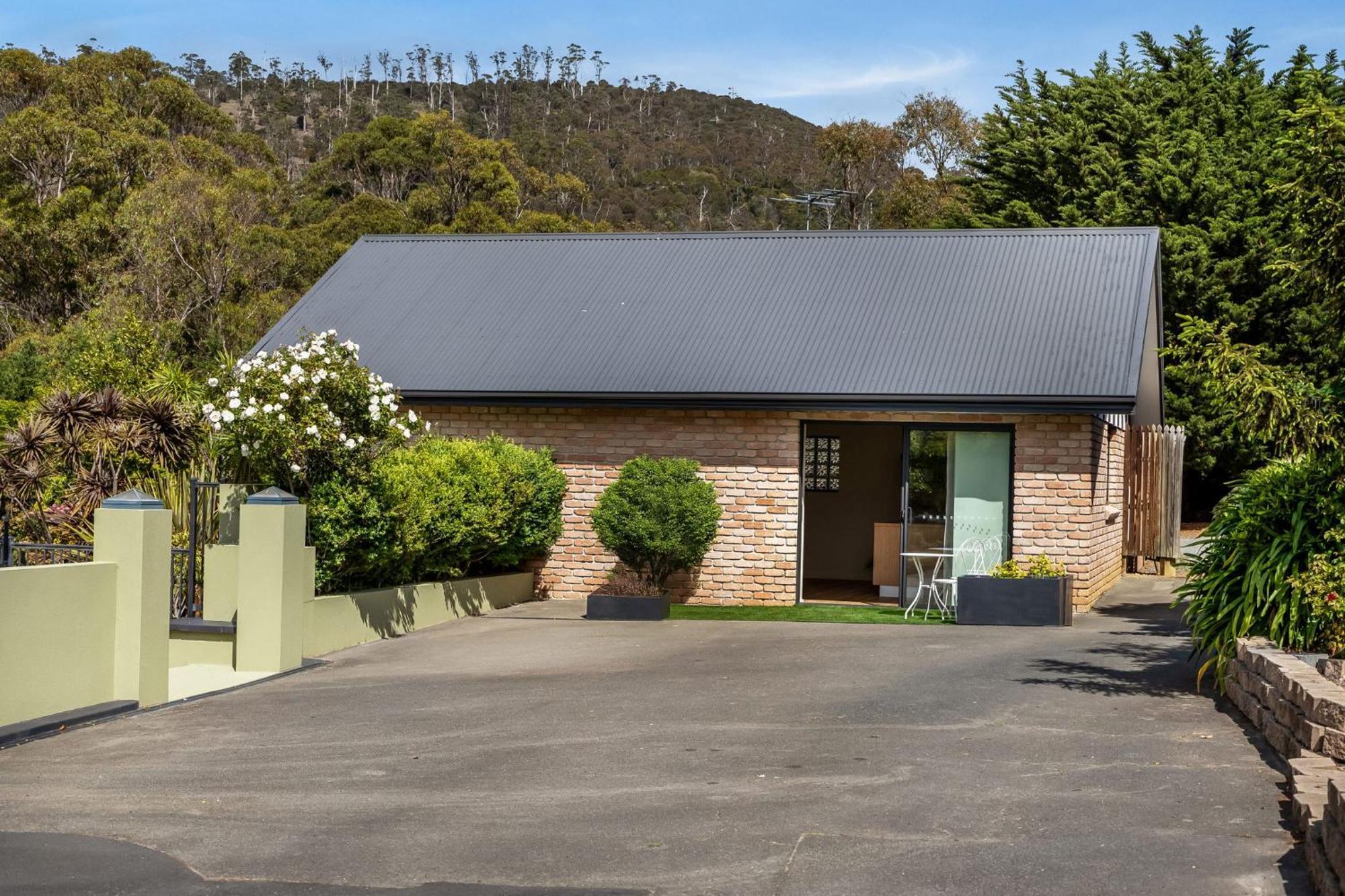 Studio 318 Acton Park Exterior photo